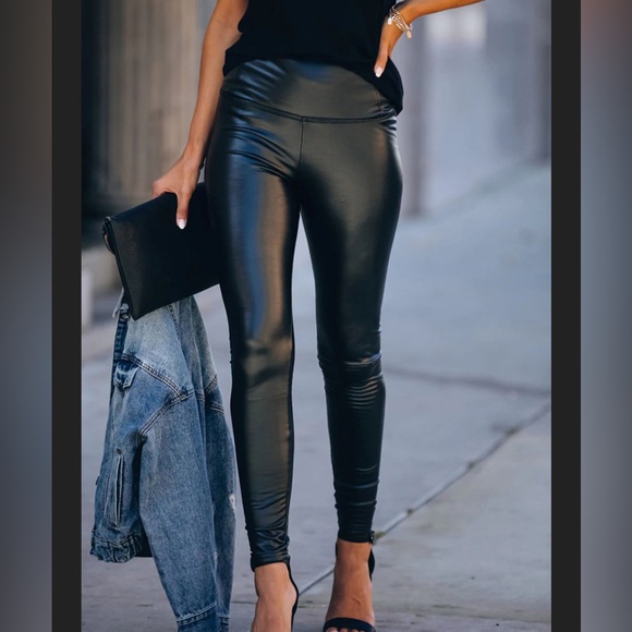 Last 1 ! Black Faux Leather High Rise Leggings - Picture 3 of 13